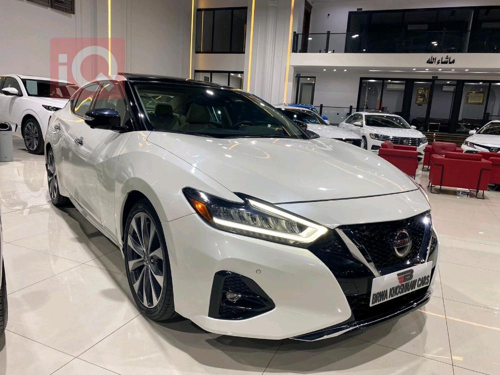 Nissan Maxima